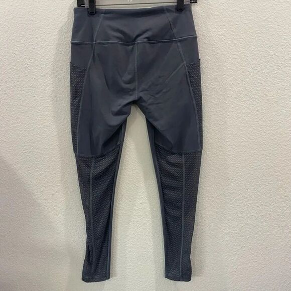 Victoria Sport Knockout Blue Gray Mesh Athletic Leggings Size M - Picture 8 of 13